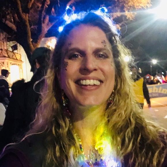 Meet your Posher, Kay. - Picture 1 of 1